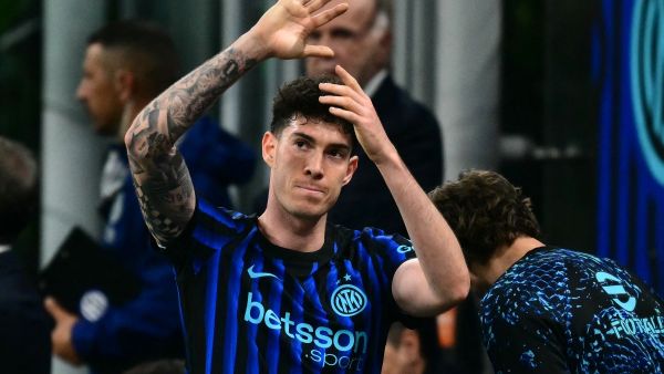 إنتر يرفض 50 مليون يورو.. كم يحتاج برشلونة لضم باستوني؟