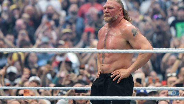 بروك ليسنر يودع الحلبات بسيناريو غير متوقع