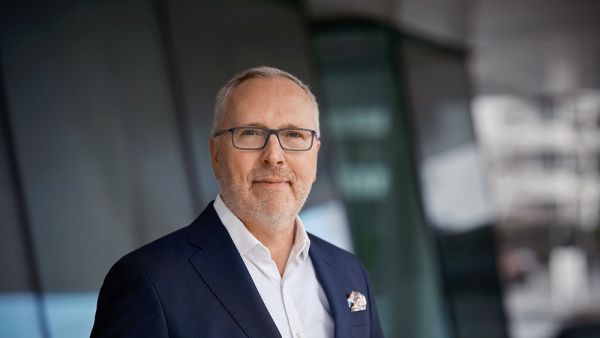 ساكسو بنك: خام برنت، أزمة إغلاق مضيق هرمز بين نقص المعروض وانهيار الطلب