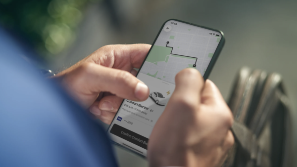 "أوبر" تطلق مبادرة مجتمعية لدعم الأعمال المحلية في دبي وأبوظبي