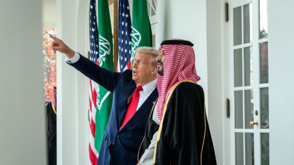 إيران تسعى للسلام