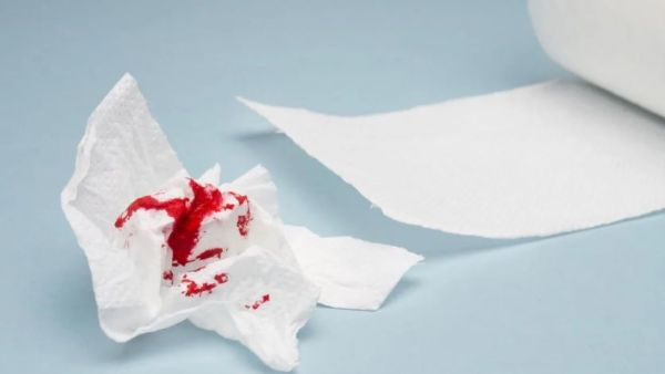 تفسير حلم نزول دم من المهبل للمتزوجة في الحمام