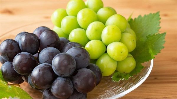تفسير رؤية العنب في المنام