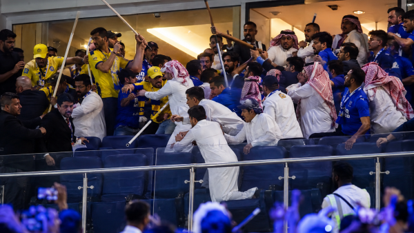 اقتحام قسم كبار الشخصيات