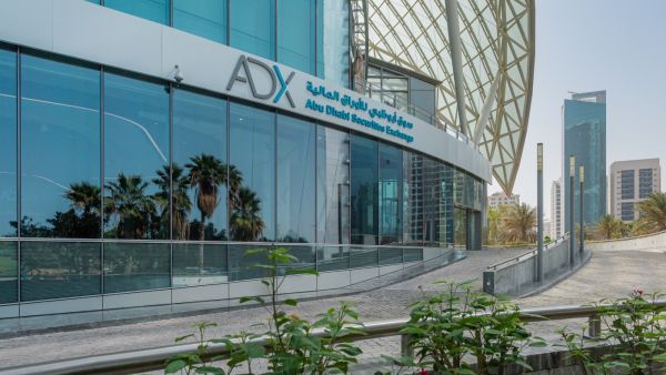 مجموعة سوق أبوظبي للأوراق المالية تحقق نسبة التزام بلغت 99% في الإفصاح عن البيانات المالية للربع الأول من عام 2026 للشركات المساهمة العامة المتداولة في السوق