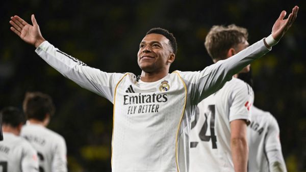 مبابي يغيب عن كلاسيكو برشلونة وريال مدريد