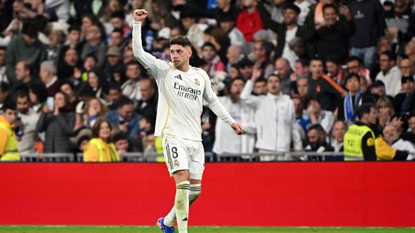 مانشستر يونايتد يراقب وضع فالفيردي وسط أزمته مع ريال مدريد