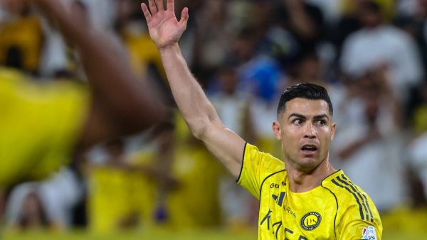موعد مباراة النصر وضمك، القنوات الناقلة، والتشكيل المتوقع في جولة حسم الدوري السعودي