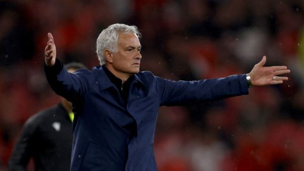 مورينيو يضع شرطين للعودة إلى ريال مدريد