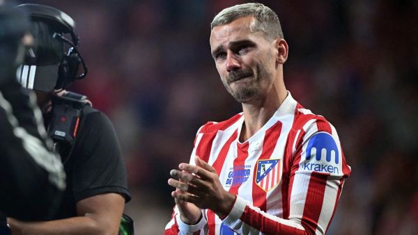غريزمان يعتذر لجماهير أتلتيكو مدريد في ليلة الوداع