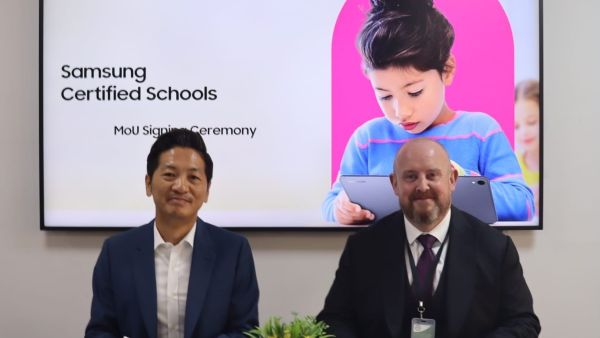 Samsung and Emirates International School Meadows sign MoU to become a Samsung Certified School in the UAE
