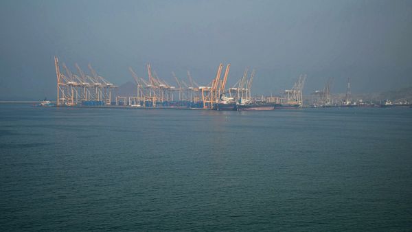 uae  -  iran  -  israel  -  us  -  maritime  -  tansport  -  conflict