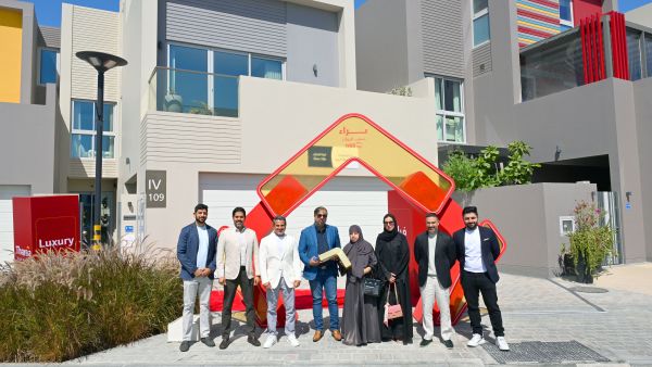 بنك البحرين الوطني يسلّم أول فيلا ضمن سحوبات "ثراء" لعام 2026 ويعلن عن منح جوائز نقدية بقيمة مليون دولار لـ 100 فائز