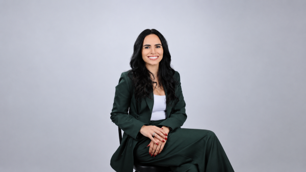 How are women in the UAE building wealth in 2026?