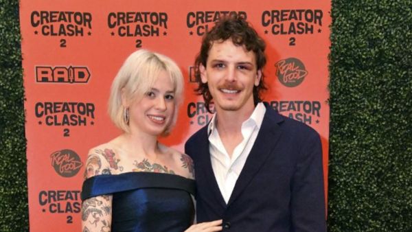 Ian (iDubbbz) with wife
