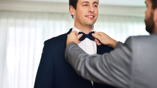 كيف يحافظ العريس على لياقته قبل الزفاف؟
