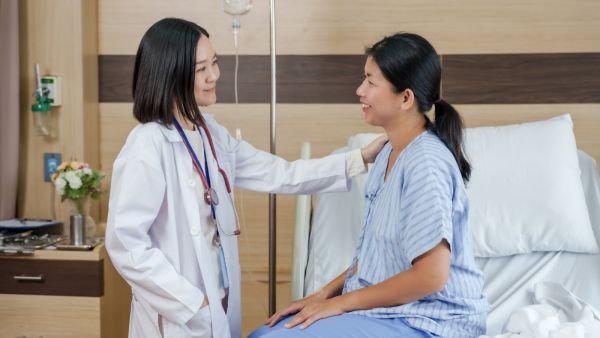 عبارات تهنئة بالشفاء والدعاء للمريض