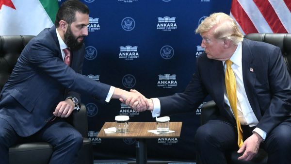 Trump signals support for Syrian offensive against Hezbollah