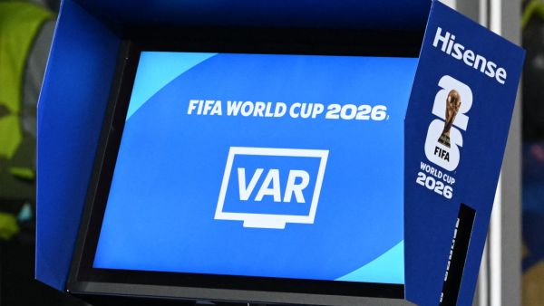 قرار جديد من فيفا بشأن تقنية الفيديو قبل مواجهة إنجلترا والأرجنتين