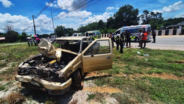 Crashed truck in Thailand