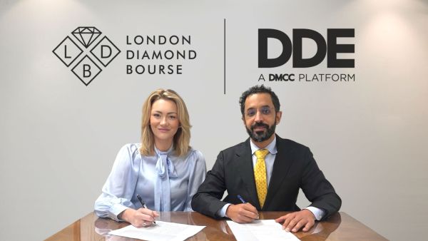 بورصة دبي للماس التابعة لمركز دبي للسلع المتعددة وبورصة لندن للماس توقعان مذكرة تفاهم لتعزيز تجارة الماس العالمية