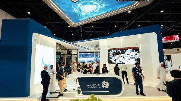 Dubai Customs showcases career opportunities at the National Service Career Fair