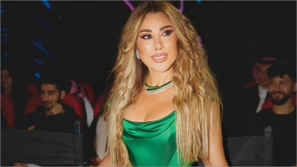 Lebanese singer Najwa Karam pregnant