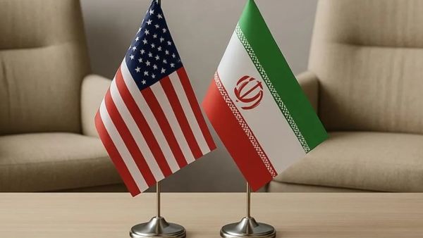 أعلام إيران وأميركا