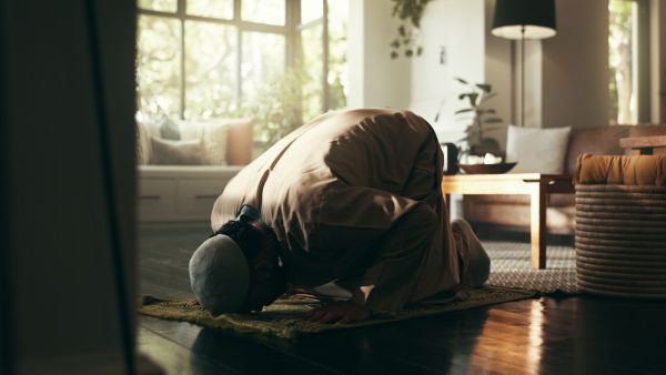 صلاة الزوال: ما وقتها؟ وكيف تُصلّى؟ وما فضلها؟