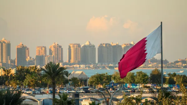 قطر تنفي احتجاز طيارين إيرانيين 