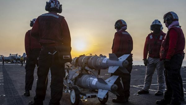 US Navy sailors aboard USS Abraham Lincoln