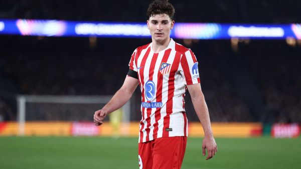 ألفاريز بدأ يشعر بالغضب من أتلتيكو مدريد