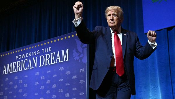 Donald Trump dances on the stage 