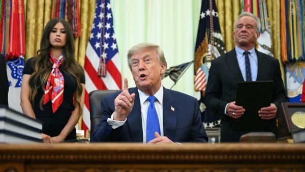 Trump in the Oval Office