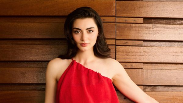 Özge Törer