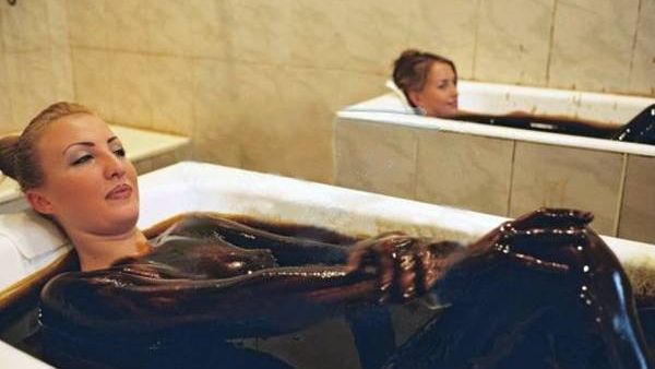 يا سلام على النفط وعمايله