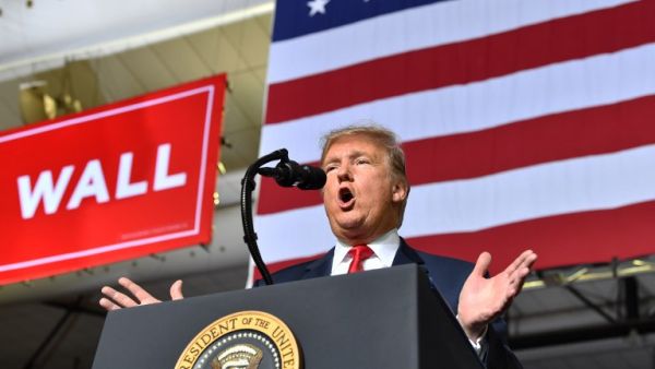 US President Donald Trump speaks during a rally in El Paso, Texas on February 11, 2019. (Nicholas Kamm / AFP)