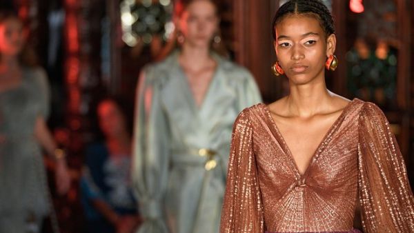 أحد عروض الأزياء ضمن أسبوع الموضة اللندني