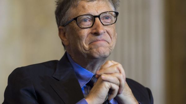 بل غيتس يتبرع من جديد