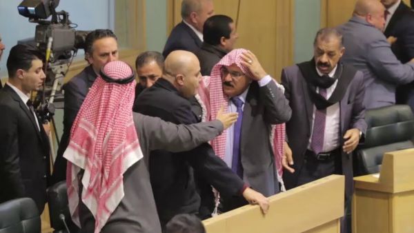  "صفقة القرن" هي خطة أعدّتها إدارة الرئيس الأمريكي، دونالد ترامب