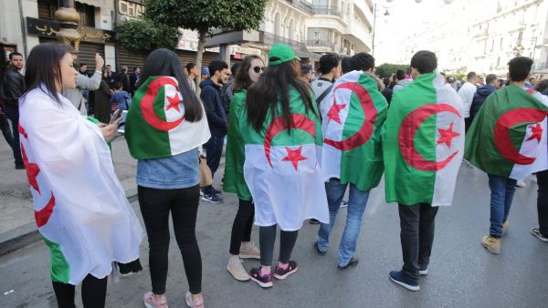 بوتفليقة : تمُرُّ الجزائر بمرحلة حساسة من تاريخها