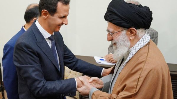 الأسد وبعد لقائه الثاني، وبعد نحو أربع ساعات من تواجده في طهران اتجه إلى المطار ومن ثم عاد إلى دمشق