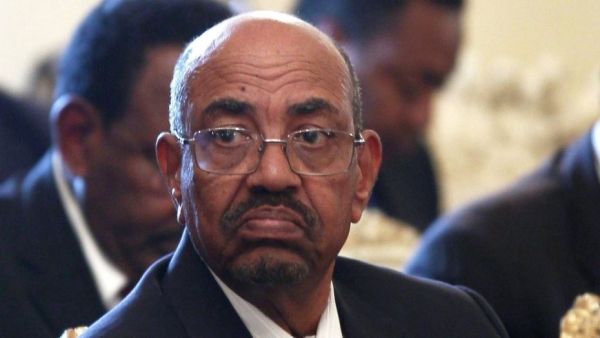 وينظر إلى الحراك الذي يشهده السودان على أنه التحدي الشعبي الأكبر لسلطة الرئيس عمر البشير منذ بلوغه سدة الحكم قبل 29 عاما.