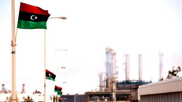 مستاؤون جداً من هذا العمل وخاصة إنزال العلم الليبي والدوس علية 