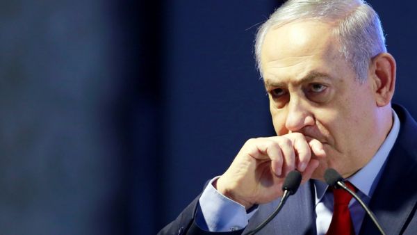 إسرائيل: النائب العام يعتزم توجيه اتهامات بالرشوة والاحتيال وخيانة الأمانة لنتانياهو

