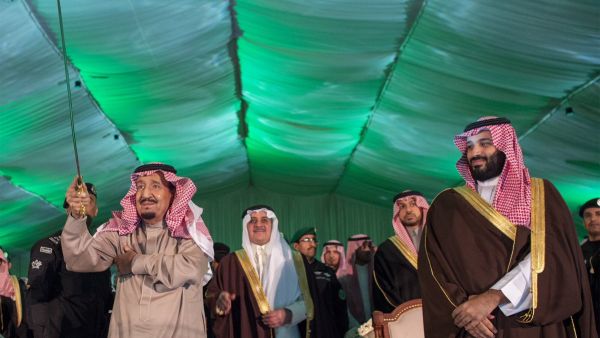 لم يفوت "ولي العهد السعودي فرصة التوسط بين القوتين النوويتين،