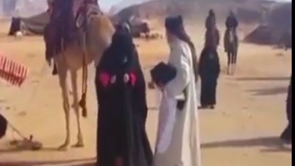 لقطة من المشهد