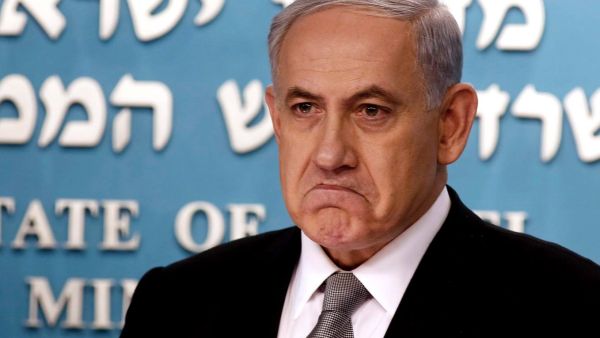 "Netanyahu is claiming that the Grand Mufti of Jerusalem was responsible for convincing Hitler to exterminate the Jews. Israelis and Palestinians are not letting him get off easy." (Facebook)