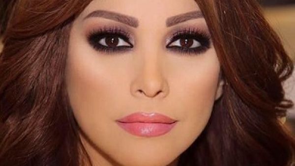 أمل حجازي تطرح (كذاب)