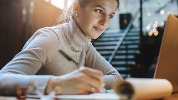 توقعات الأبراج اليوم السبت 19 يناير/كانون الثاني 2019(shutterstock)
